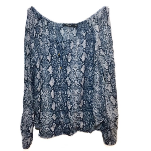 Ark & Co Tops - Ark & Co Open Arm Sleeve Top Size S